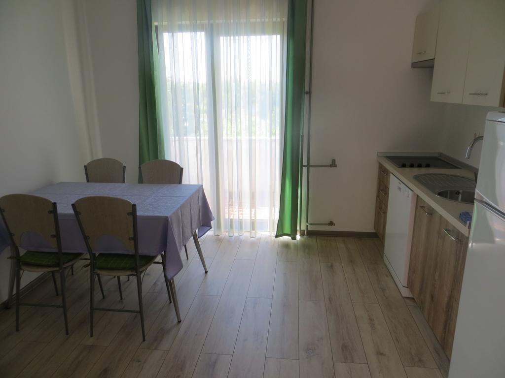 Apartments Sandra Porec Ngoại thất bức ảnh