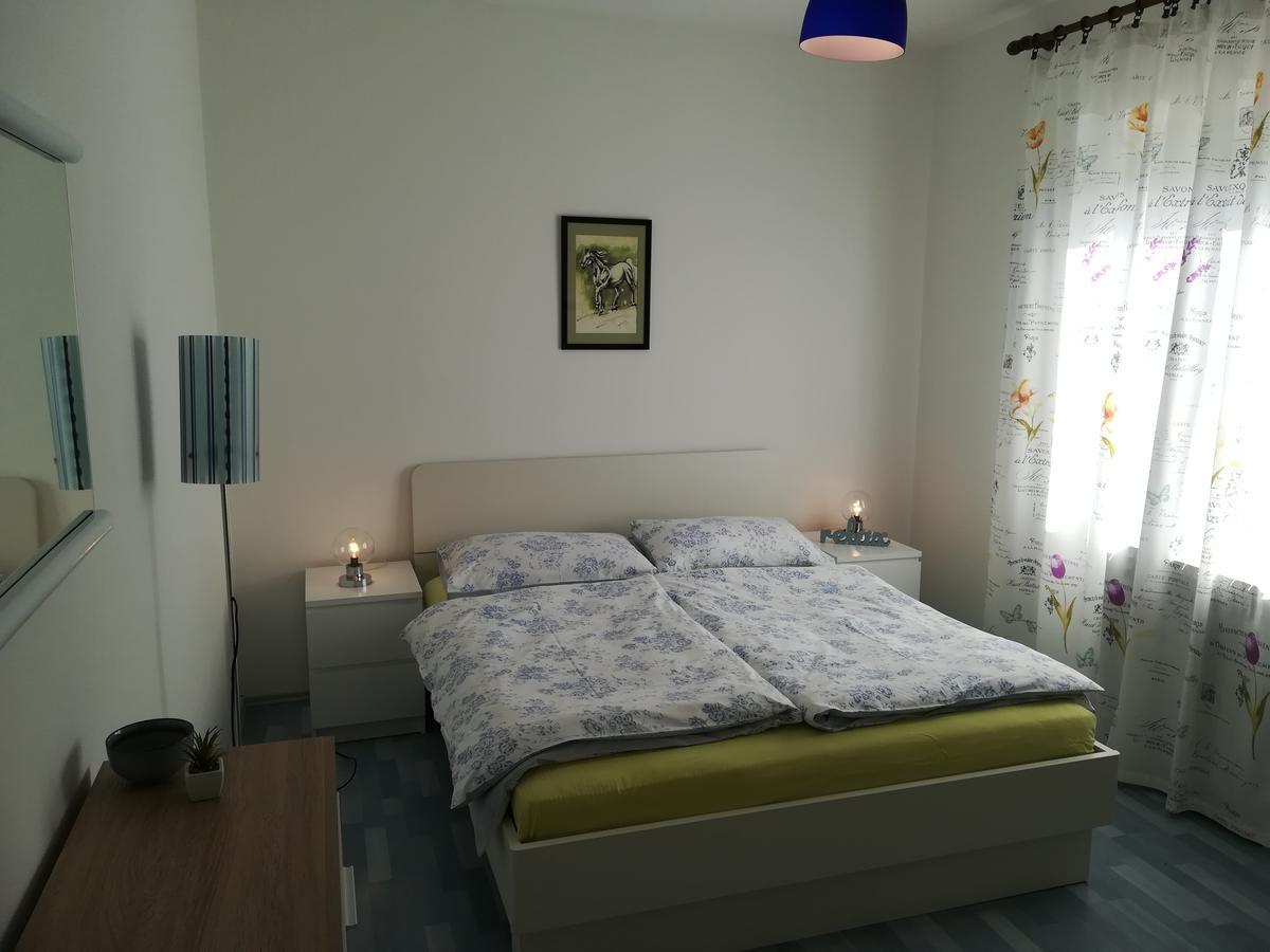 Apartments Sandra Porec Ngoại thất bức ảnh